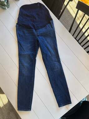 Womens Maternity Jeans size 26